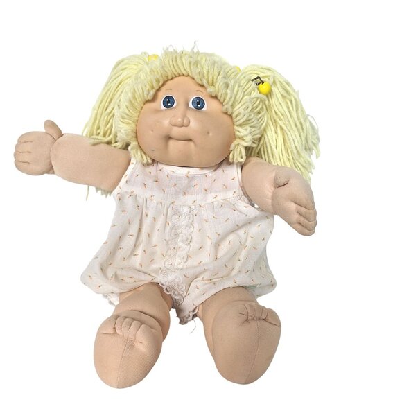 Vtg 1982 Cabbage Patch Kid Doll Xavier Roberts Signed Blonde Yarn Hair Dress 18"